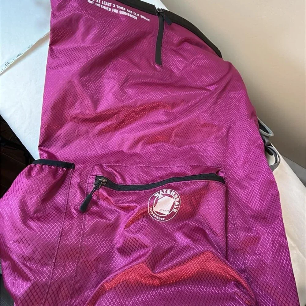 Waterseals Dry Bag‎ BackPack wqith Combination Lock Camping Kayaking Fishing
